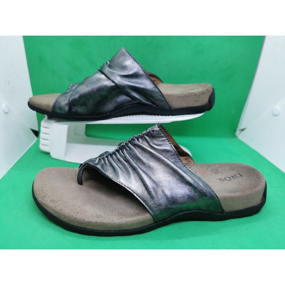 Women's Taos Gift 2 Size 10 Silver Gray Leather Very Comfortable Sandals Slip On - Picture 2 of 16